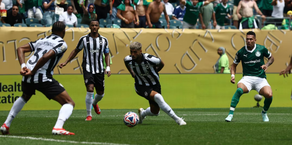 Paulinho's Extra-Time Magic Lifts Palmeiras Over Botafogo into CWC QFs